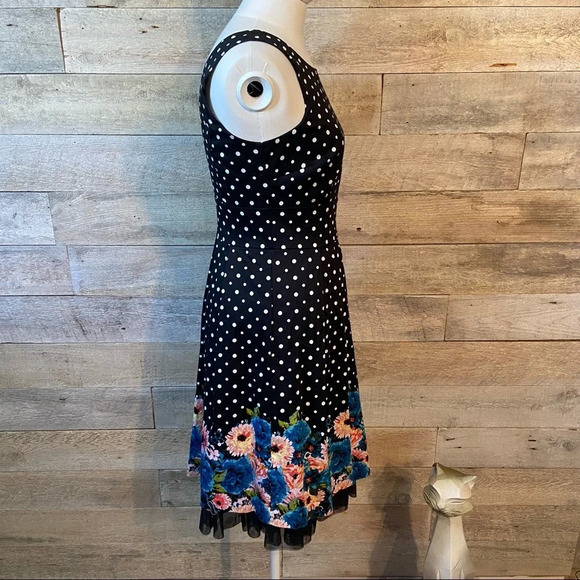 Suzy‎ Shier polka  dot dress in size x-small - Picture 4 of 10